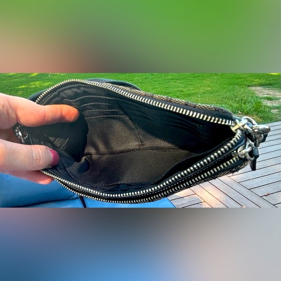 Coach Signature Black Smoke Double Zippered Wristlet/ Long Wallet With Hang Tag - Picture 12 of 16